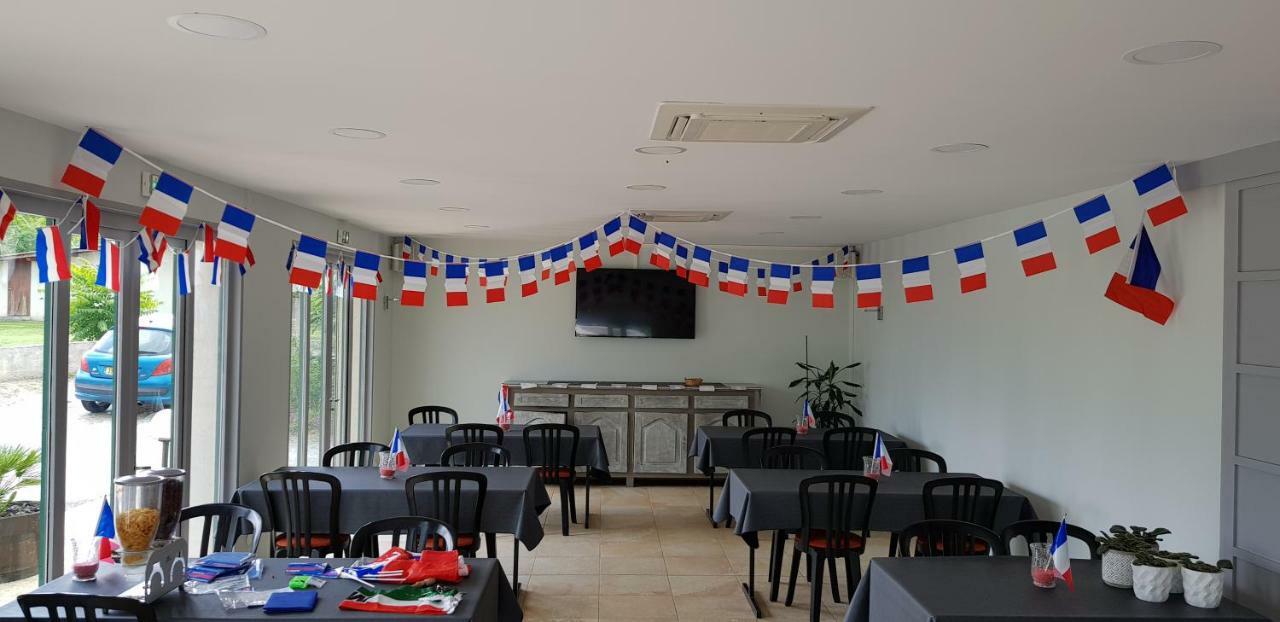 Logis Hotel Horus Restaurant Les Bruyeres Toulenne Экстерьер фото